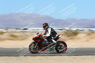 media/Apr-15-2022-Apex Assassins (Fri) [[9fb2e50610]]/Trackday Level 1/Session 2/Speed Shots/